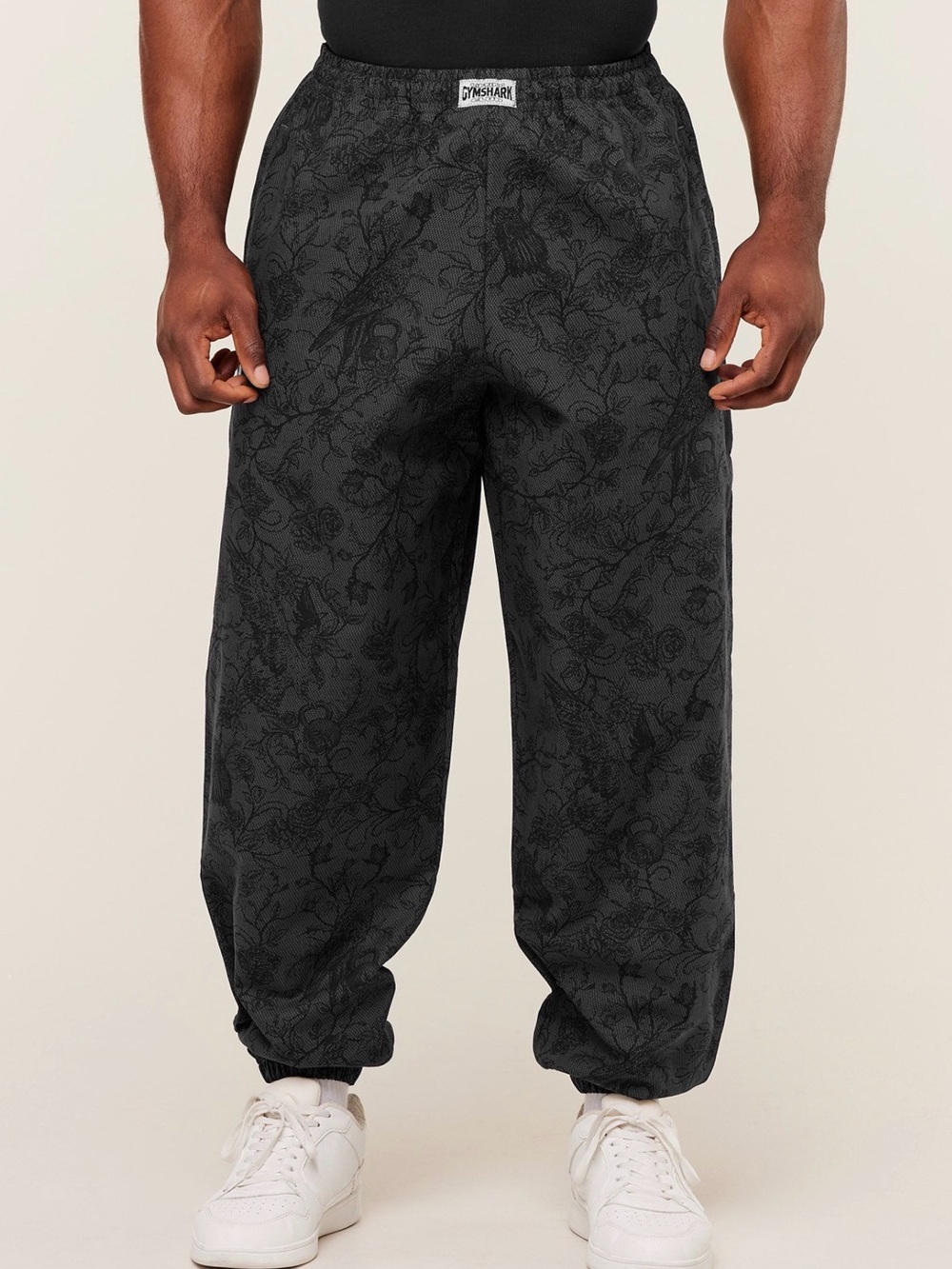 Gymshark • PUMP PANTS  • Black Floral Joggers • size SMALL